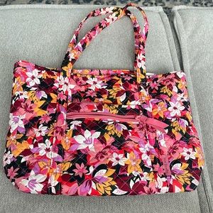 Vera Bradley small tote in Rosa flora print.